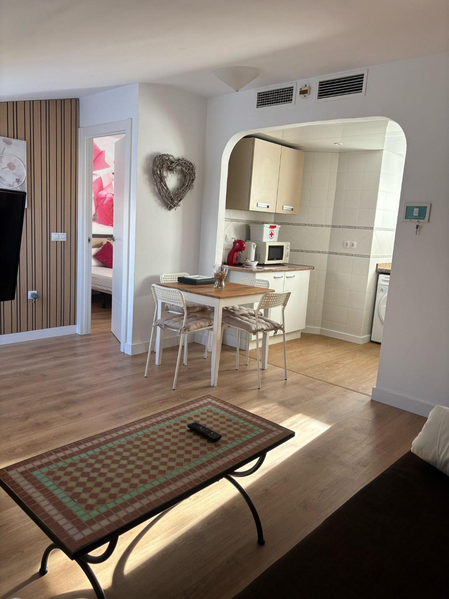 Wonderstays Apartamentos Maribel Málaga Exterior foto